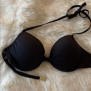 Victoria’s Secret 36C bikini top